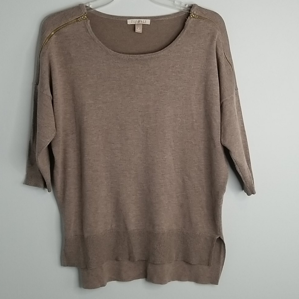 Roz & Ali brown exposed zippers sweater size small